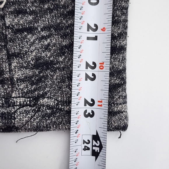 Free People Jean Jacket Womens Medium‎ Denim w/ Knit Sleeves & Hooded Distressed - Picture 9 of 9